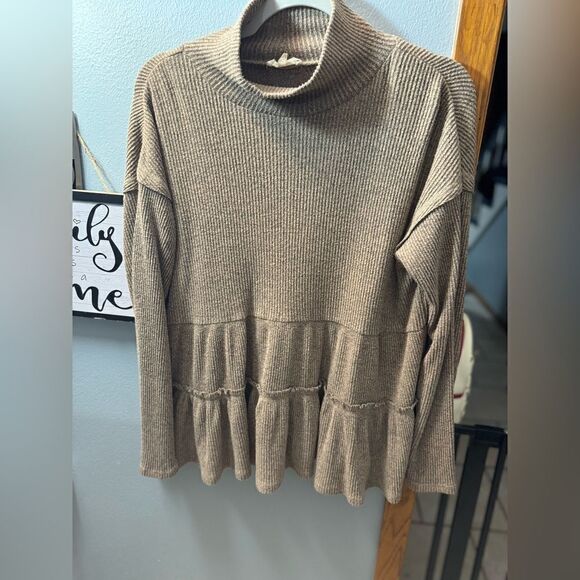 Mystree High Neck Tiered Ruffle Bottom Sweater Size L - Picture 4 of 11